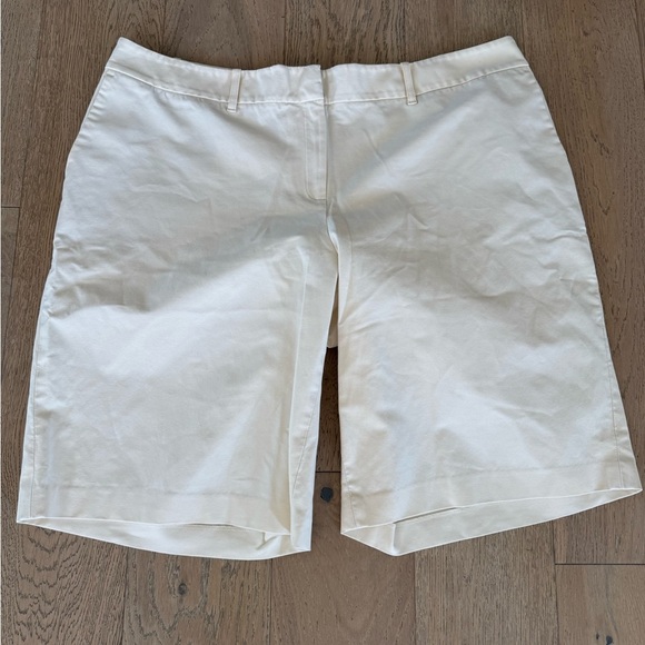 Lafayette 148 Womens Bermuda Short Ivory Size 18W - Picture 1 of 3